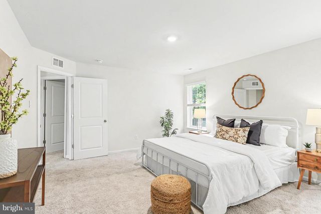 6096 DEBORAH DR, Spring Grove, PA 17362