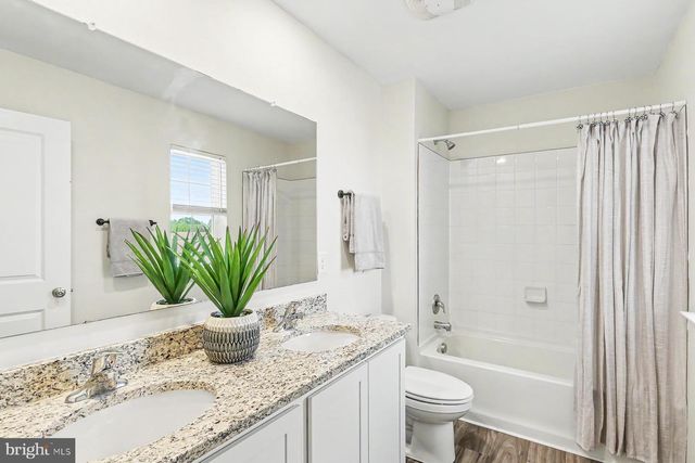 6096 DEBORAH DR, Spring Grove, PA 17362