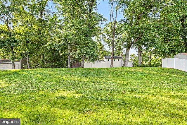 6096 DEBORAH DR, Spring Grove, PA 17362