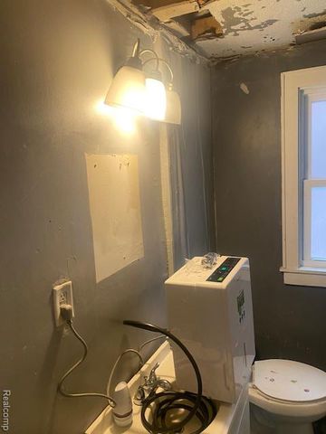 4703 Drexel Street, Detroit, MI 48215