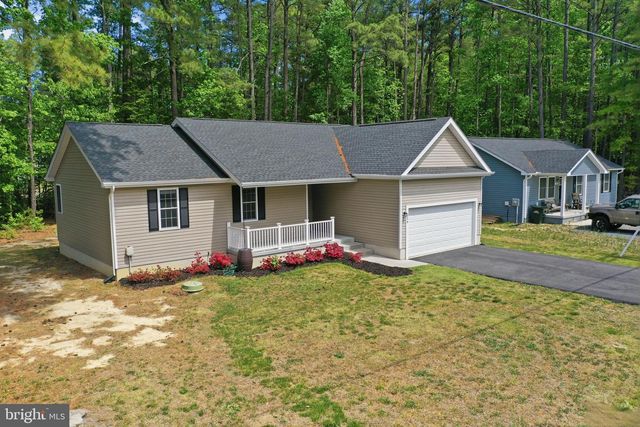 329 N GLEBE RD, Montross, VA 22520