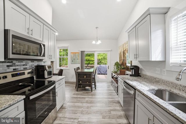 329 N GLEBE RD, Montross, VA 22520