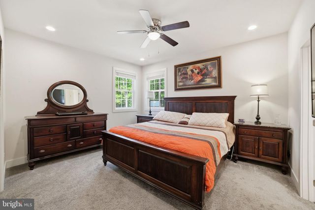 329 N GLEBE RD, Montross, VA 22520