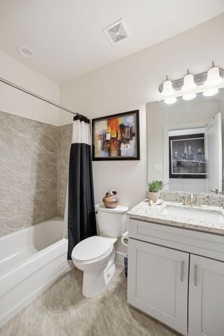 329 N GLEBE RD, Montross, VA 22520