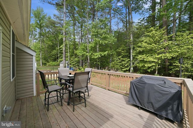 329 N GLEBE RD, Montross, VA 22520