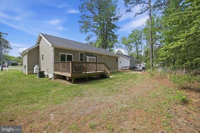 329 N GLEBE RD, Montross, VA 22520