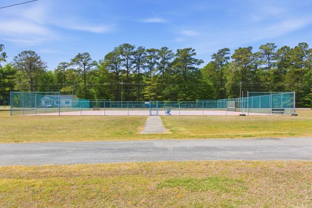 329 N GLEBE RD, Montross, VA 22520