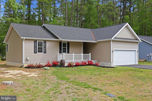 329 N GLEBE RD, Montross, VA 22520