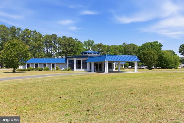 329 N GLEBE RD, Montross, VA 22520