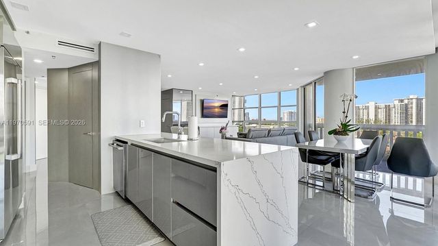 1000 E Island Blvd 1004, Aventura, FL 33160