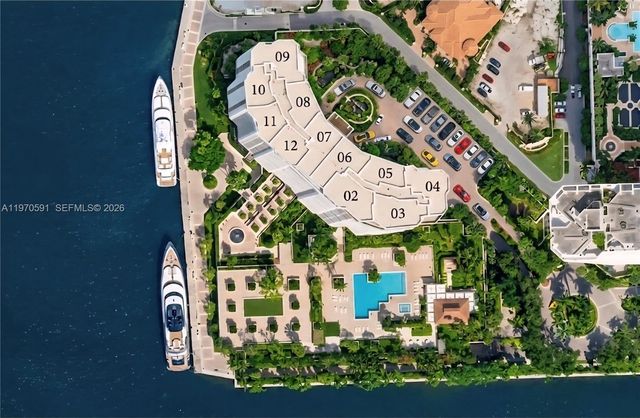 1000 E Island Blvd 1004, Aventura, FL 33160