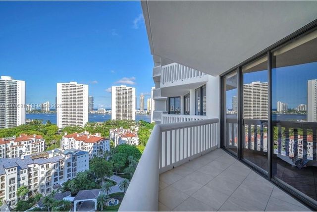 1000 E Island Blvd 1004, Aventura, FL 33160