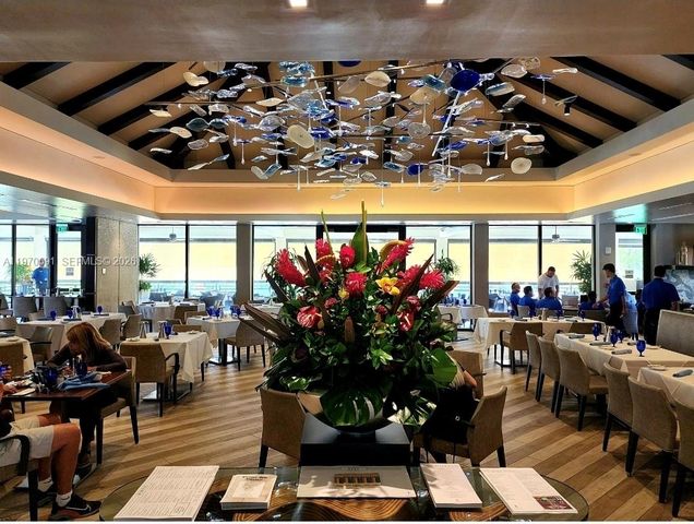 1000 E Island Blvd 1004, Aventura, FL 33160