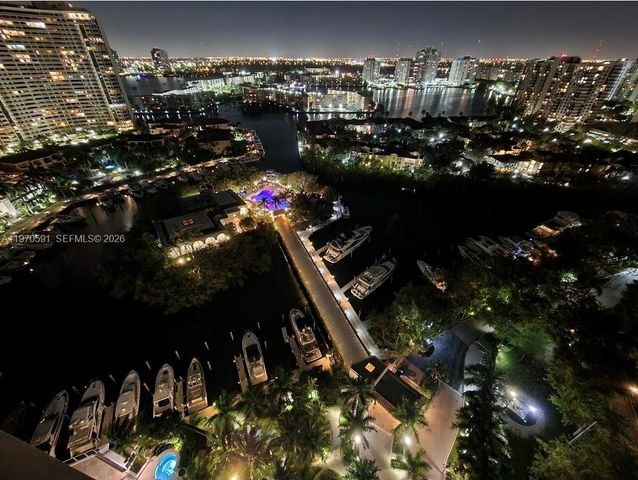 1000 E Island Blvd 1004, Aventura, FL 33160