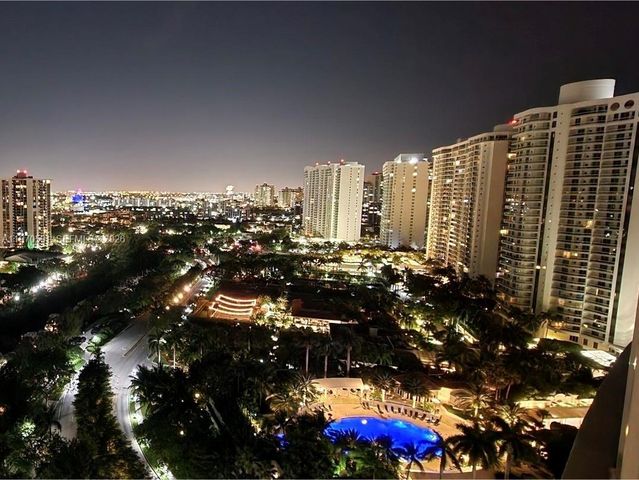 1000 E Island Blvd 1004, Aventura, FL 33160