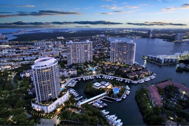 1000 E Island Blvd 1004, Aventura, FL 33160