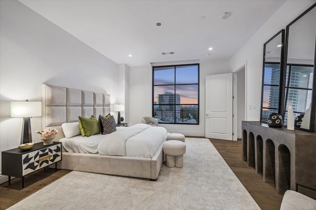 2323 San Felipe Street 901, Houston, TX 77019