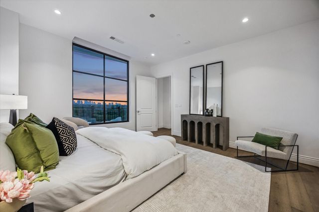 2323 San Felipe Street 901, Houston, TX 77019