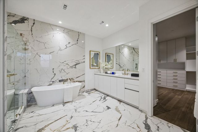 2323 San Felipe Street 901, Houston, TX 77019