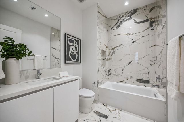 2323 San Felipe Street 901, Houston, TX 77019