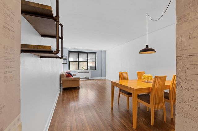 7810 34th Ave Apt 3B, New York City, NY 11372