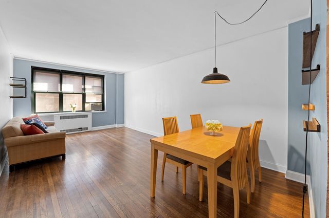 7810 34th Ave Apt 3B, New York City, NY 11372