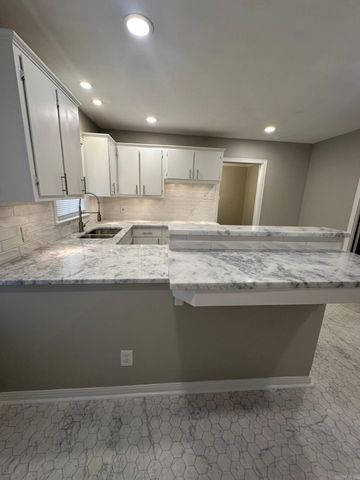 5909 Lee Avenue, Little Rock, AR 72205