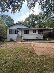 5909 Lee Avenue, Little Rock, AR 72205
