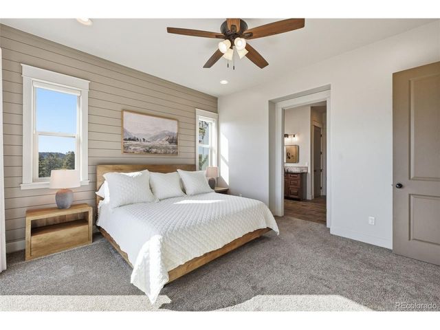 321 Thunder Ridge Dr, Woodland Park, CO 80863