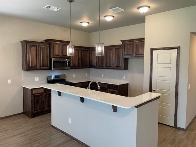 421 Compass Drive, Yukon, OK 73099