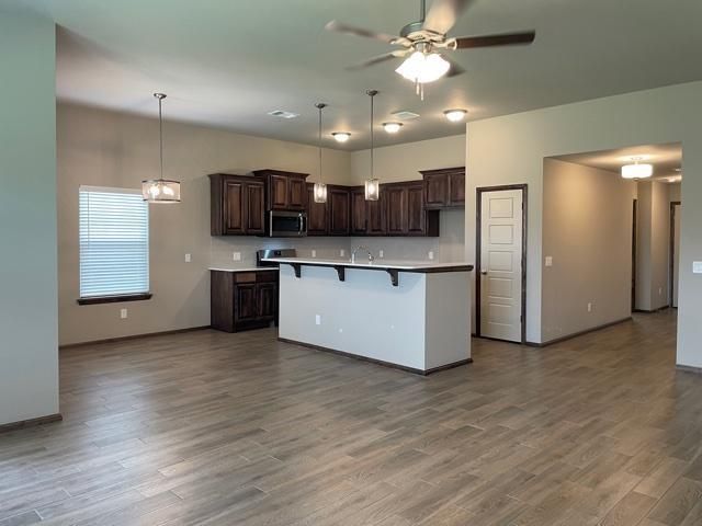 421 Compass Drive, Yukon, OK 73099