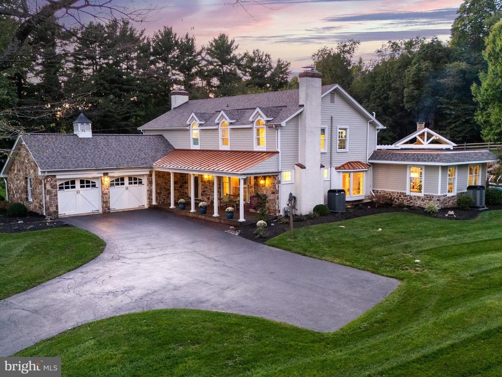 935 SKYLINE DR, CHESTER SPRINGS, PA 19425 — photo 4