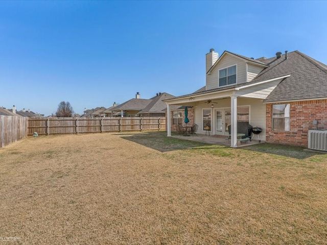 2213 Shumark Trail, Bossier City, LA 71111