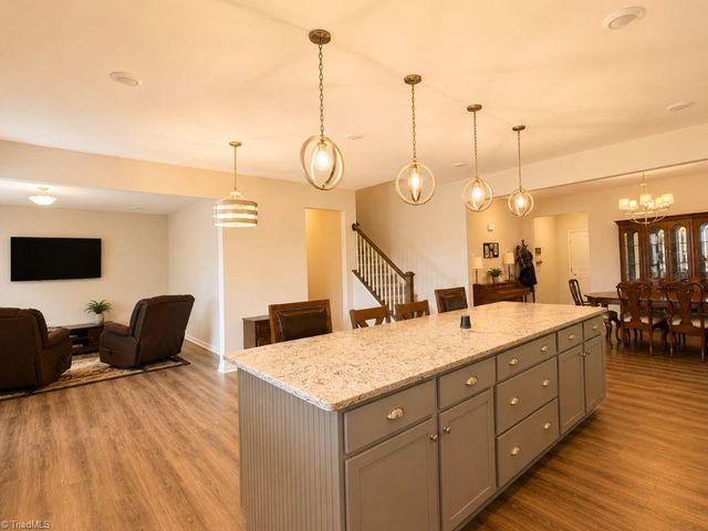 3125 Fortnight Road, Pfafftown, NC 27040