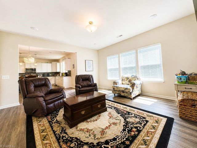 3125 Fortnight Road, Pfafftown, NC 27040