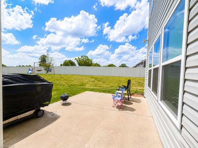3125 Fortnight Road, Pfafftown, NC 27040