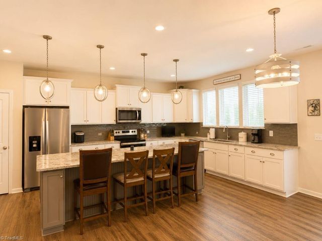 3125 Fortnight Road, Pfafftown, NC 27040