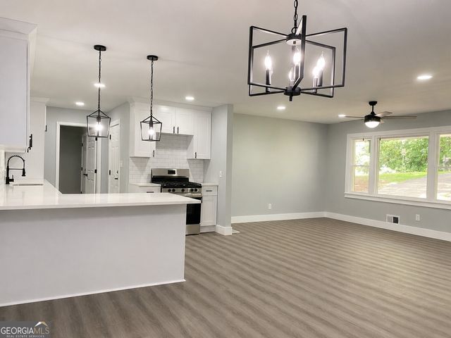 1539 Rockingway Drive SW, Marietta, GA 30008