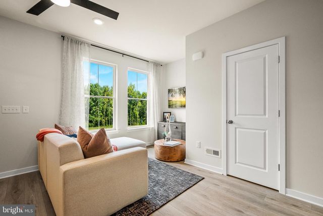 856 GRAPHITE DR, Phoenixville, PA 19460