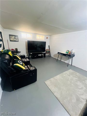 21300 Wilmore Avenue, Euclid, OH 44123