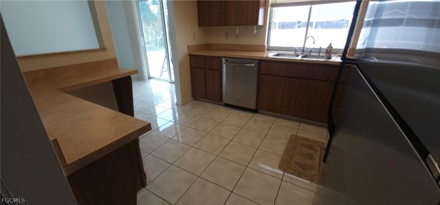 4618 SW 7th AVE, Cape Coral, FL 33914