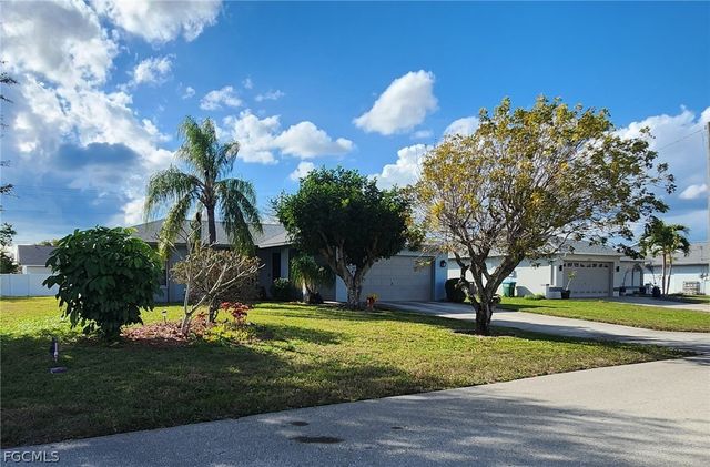 4618 SW 7th AVE, Cape Coral, FL 33914