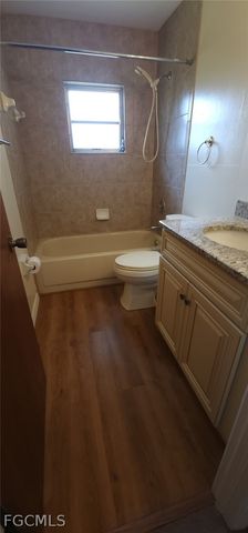 4618 SW 7th AVE, Cape Coral, FL 33914