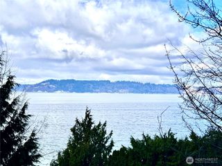 11902 Possession Lane, Edmonds, WA 98026