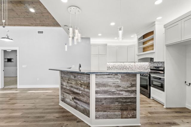 2800 CR 2330, Mineola, TX 75773