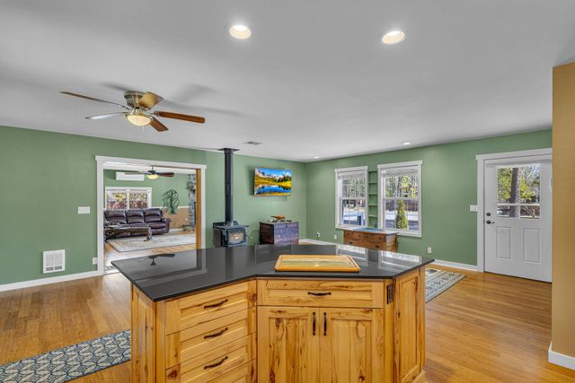 55371 Gross Drive, Bend, OR 97707