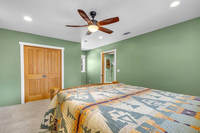 55371 Gross Drive, Bend, OR 97707