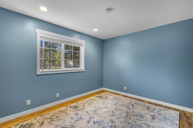 55371 Gross Drive, Bend, OR 97707