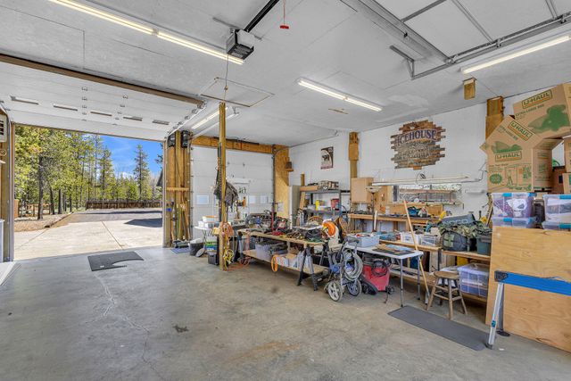 55371 Gross Drive, Bend, OR 97707