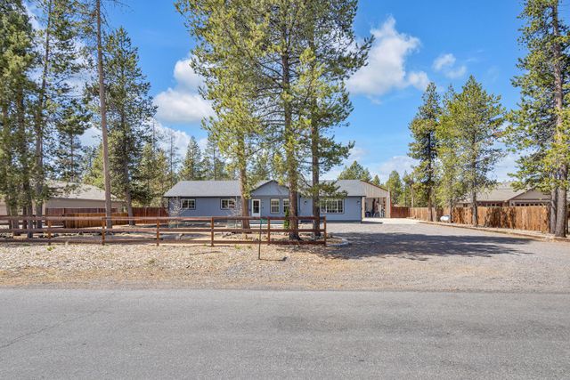 55371 Gross Drive, Bend, OR 97707